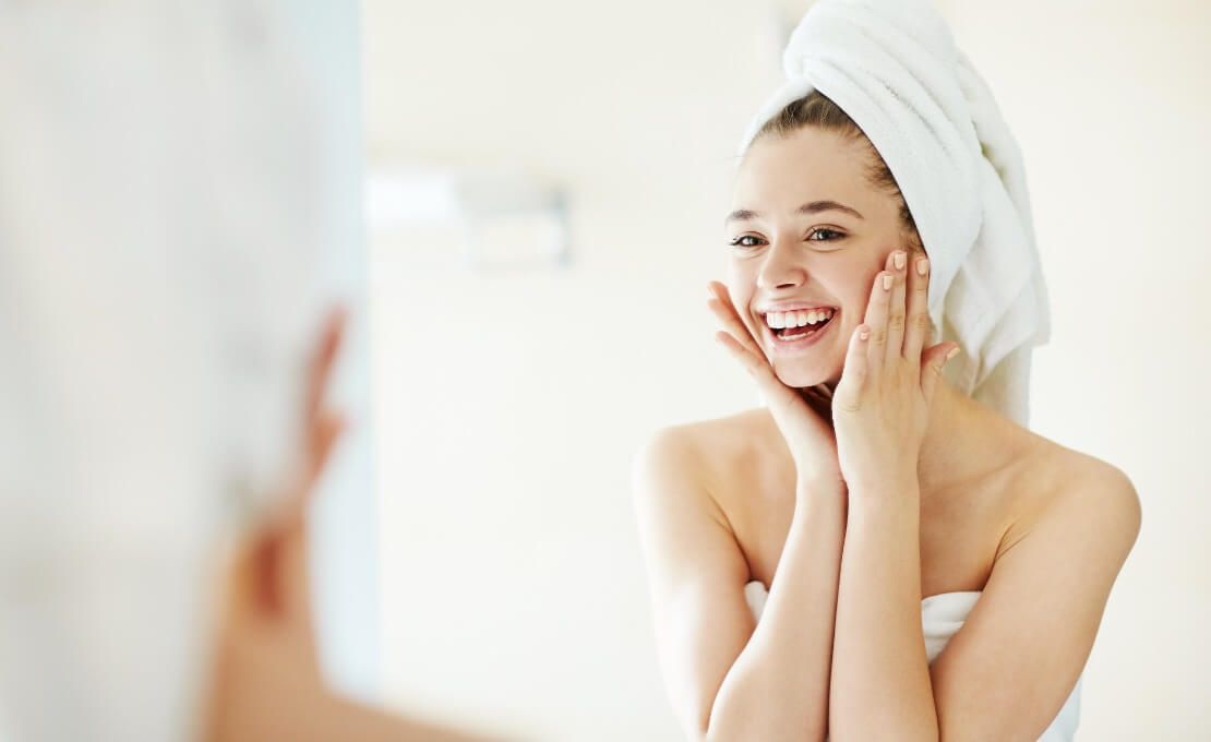 Quelle routine pour nettoyer les peaux grasses à tendance acnéique ?